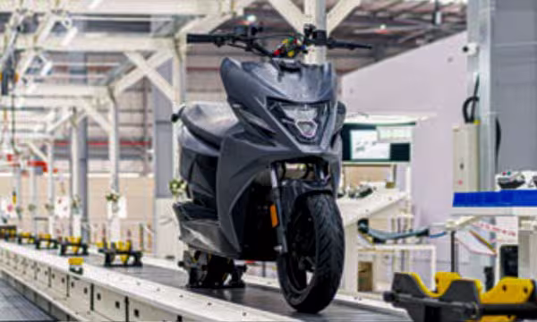 Lean Manufacturing Strategy for Multi-Variant Electric Two-Wheeler Assembly Facility